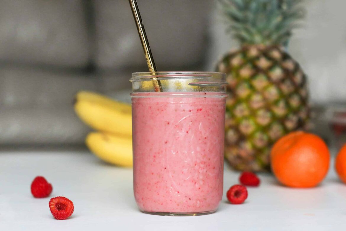 Study Reveals Why it’s a Bad Idea To Make a Banana and Berries Smoothie Study Reveals Why it's a Bad Idea To Make a Banana and Berries Smoothie