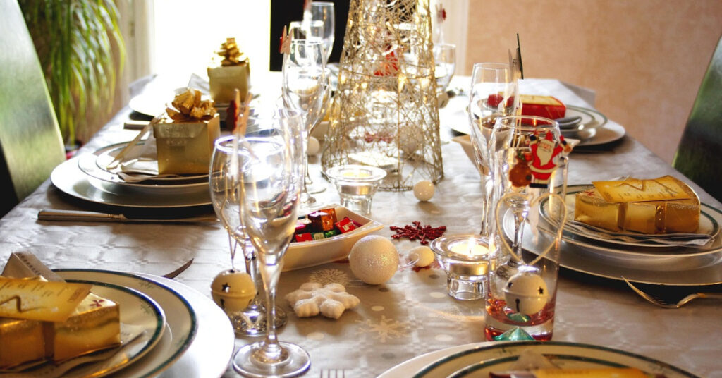 holiday table