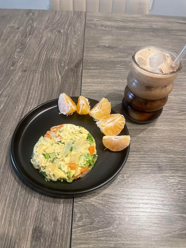 1272 calories 122 protein