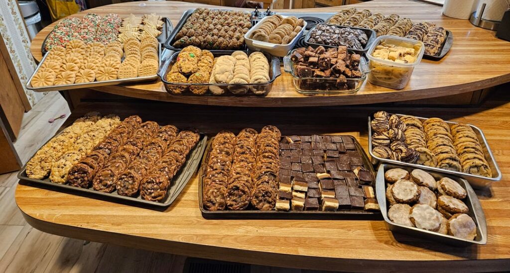 Not as pretty or impressive as a lot of the boxes I've seen here but here's my 2025 Christmas baking results