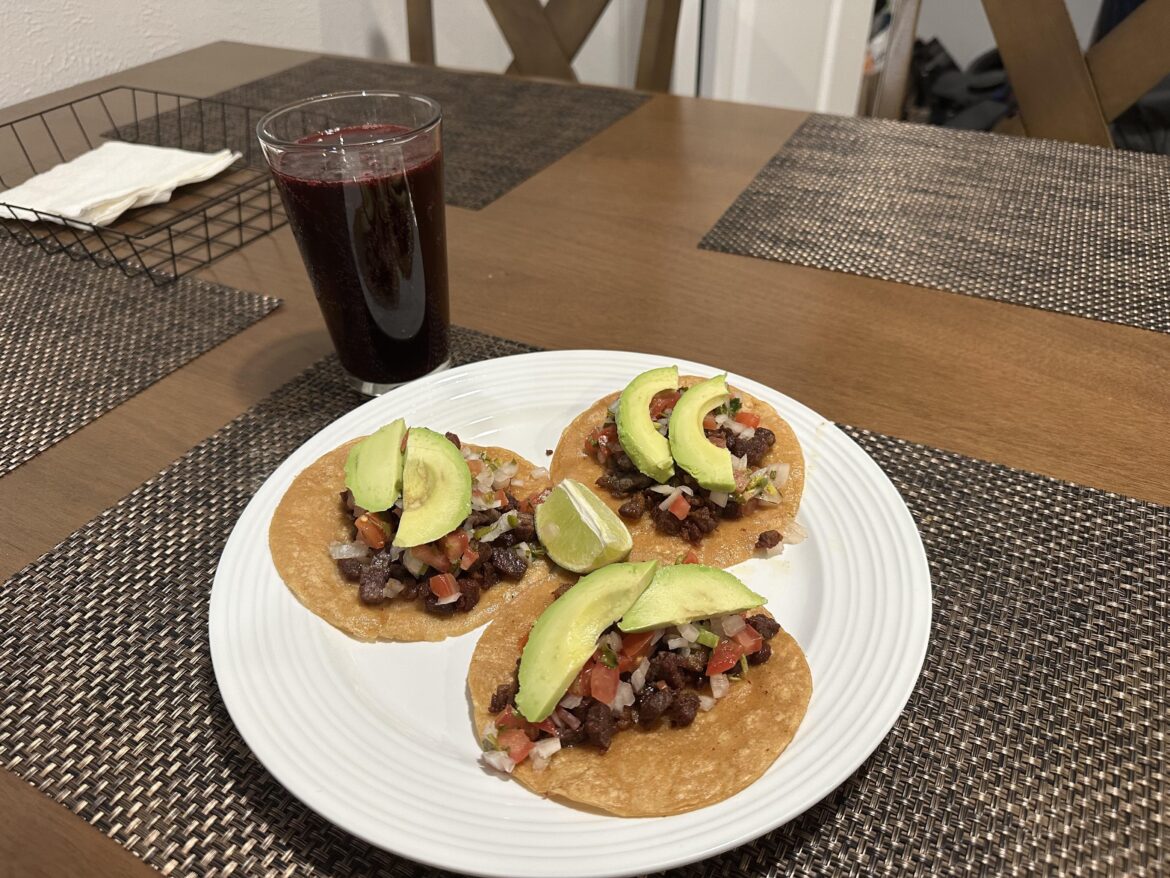 Tacos de carne asada y Jamaica 😋