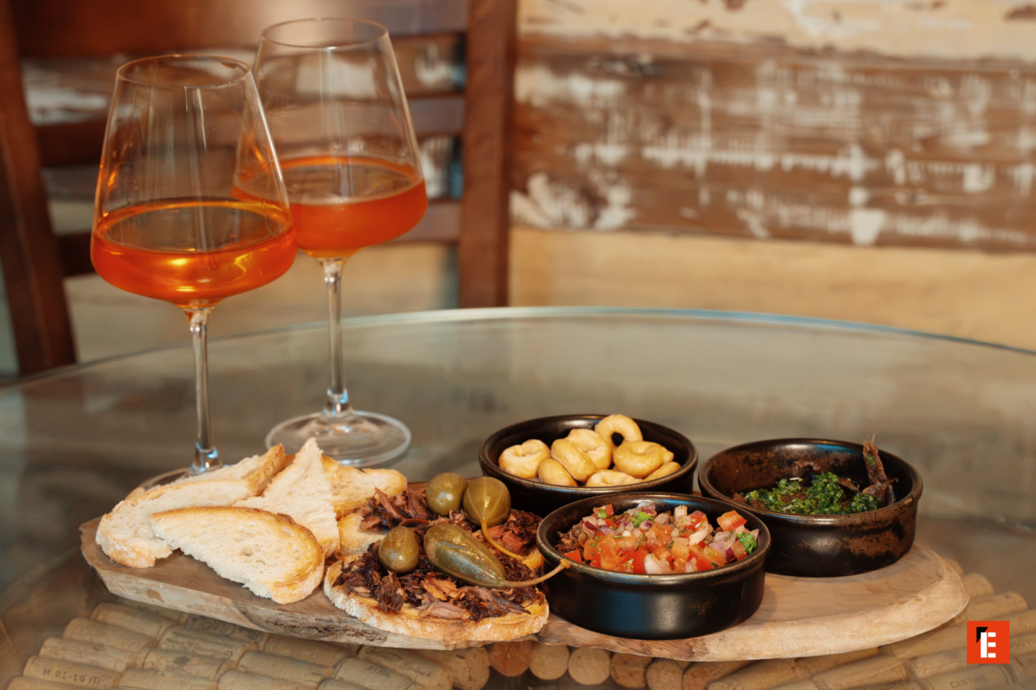 Experience Italian Wine Culture with Veeno wine and italian snacks