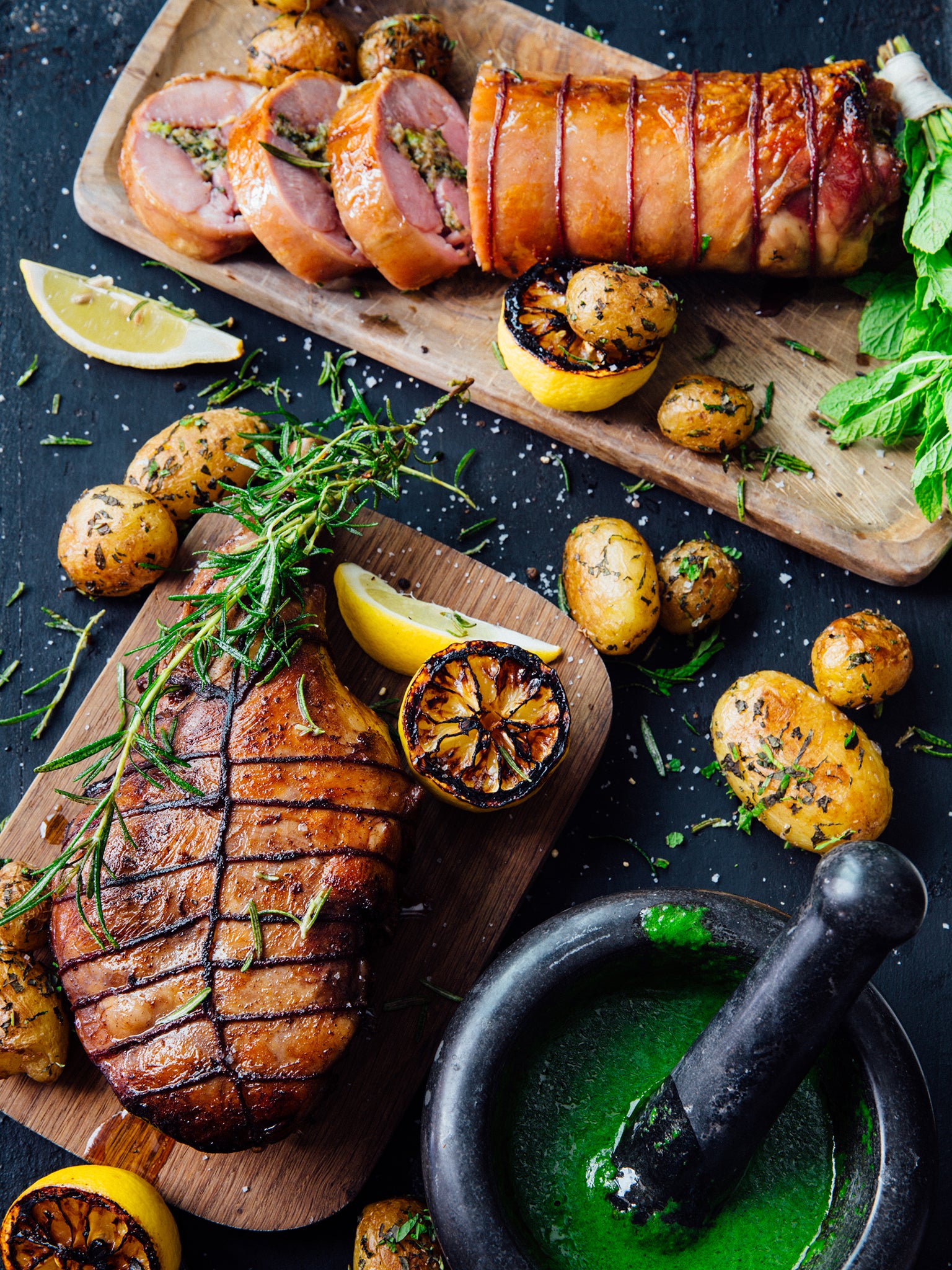 A Parisian take on the Sunday roast, built for those who want proper festive drama