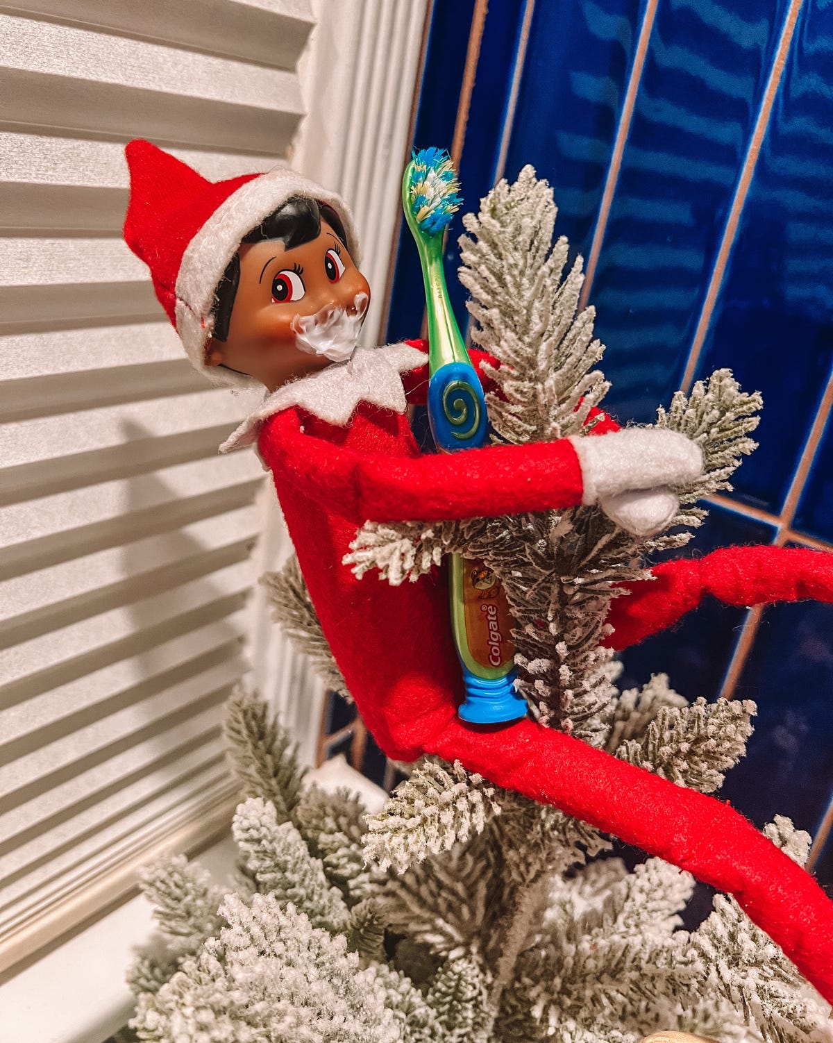 funny elf on the shelf ideas brushing teeth
