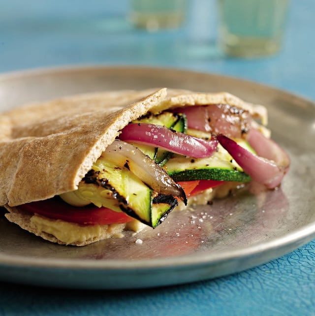 Dish, Food, Cuisine, Ingredient, Gordita, Produce, Staple food, Sandwich, Gyro, Baked goods, 