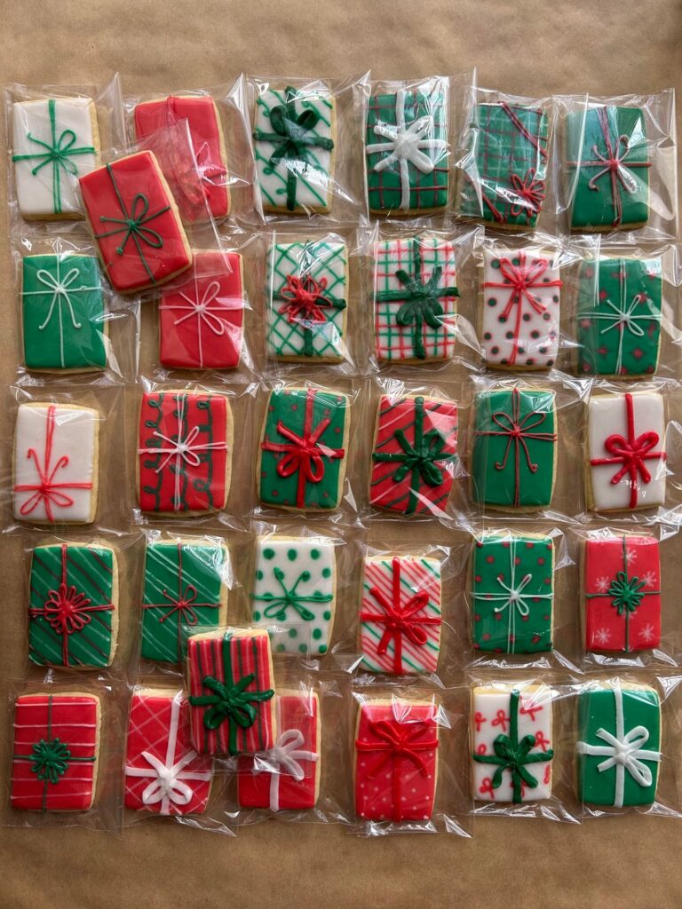 Classic red and green cookies