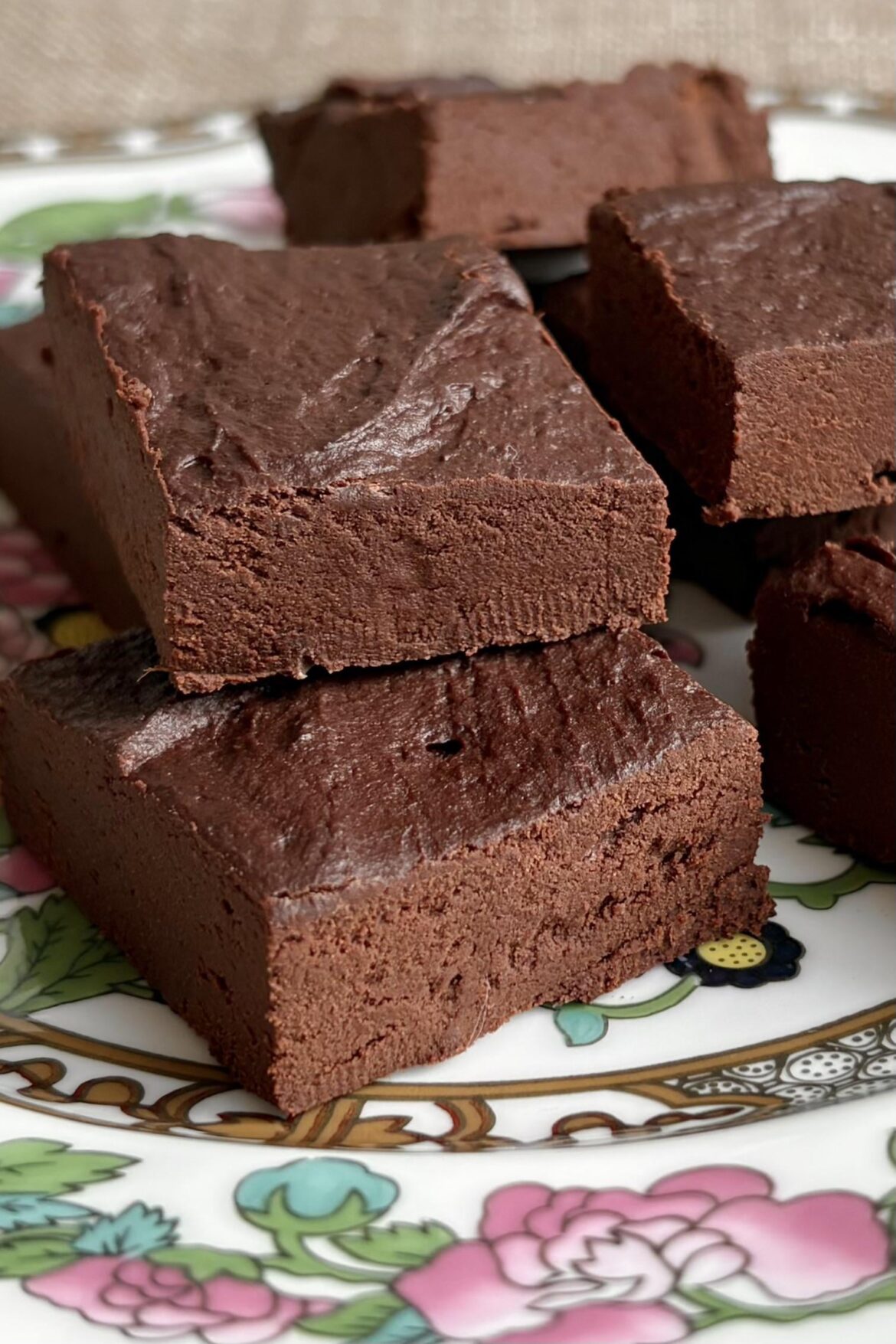 This creamy sweet potato “fudge” is perfect for anyone who enjoys simple desserts made with more nutritious ingredients