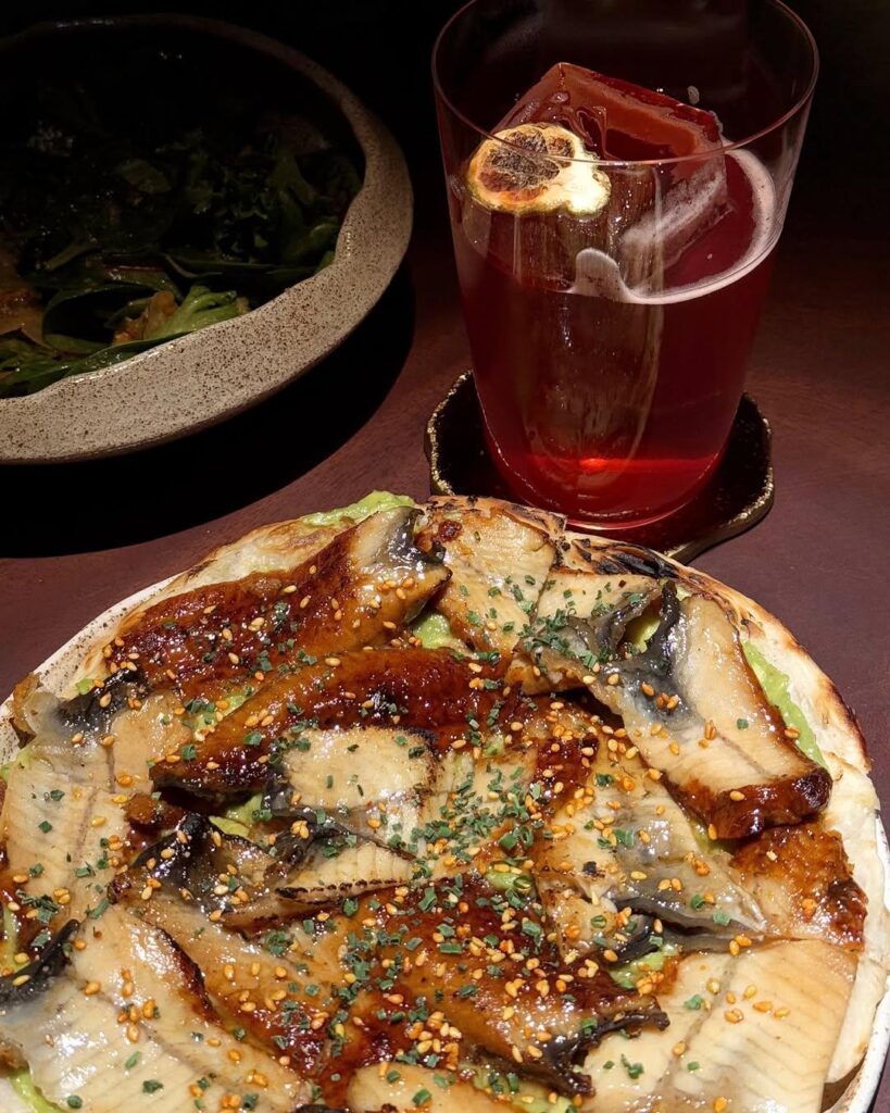 This teriyaki eel with sesame seeds and spring onions is amazing!