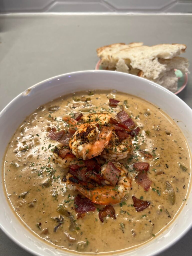 [Homemade] Cajun Clam Chowder w/ Grilled Shrimp & Bacon 💖