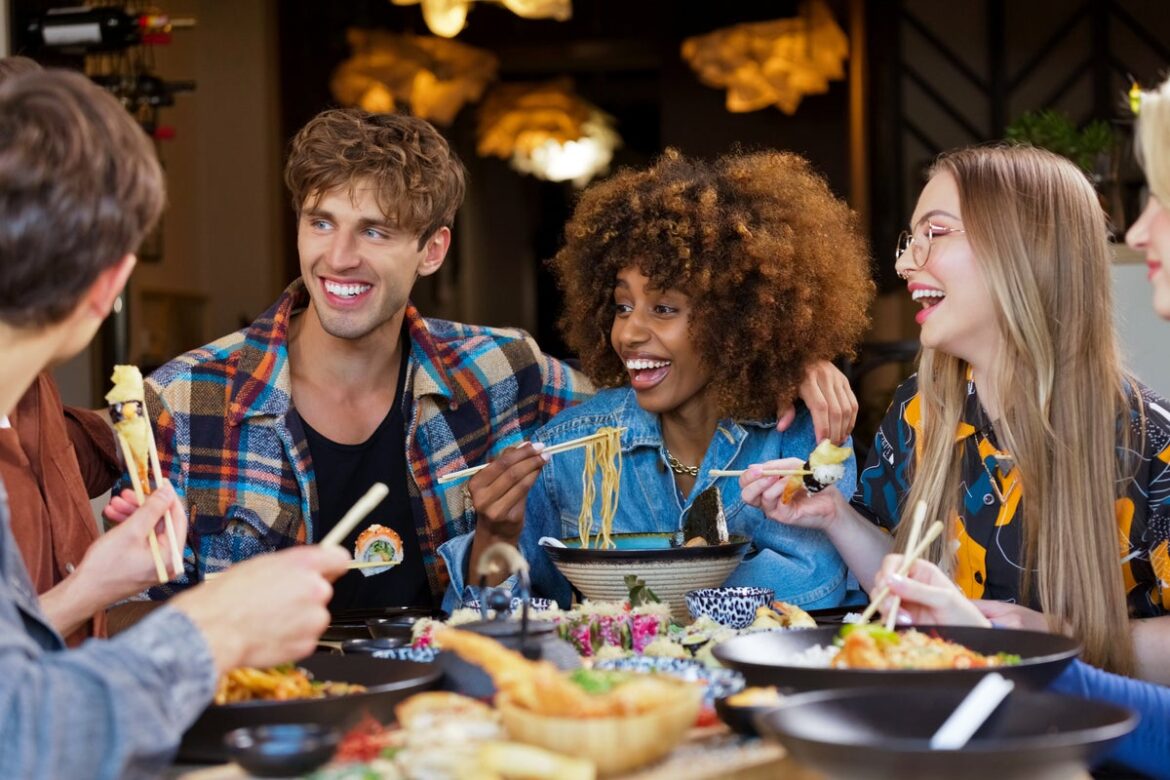 The ideal time to eat dinner during winter to burn fat and improve sleep The ideal time to eat dinner during winter to burn fat and improve sleep