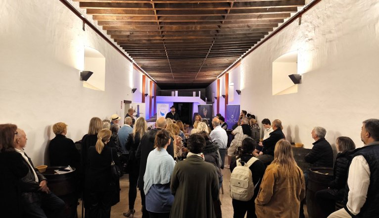 Inauguration of Vinopoesía at Finca Testeina