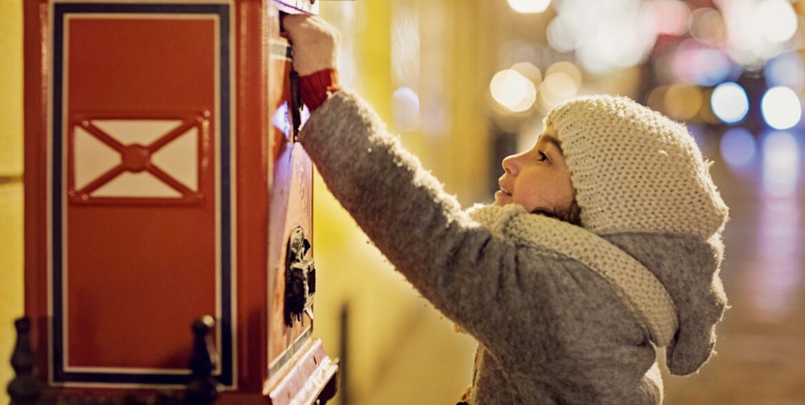 Is the Post Office Open on Christmas Eve?