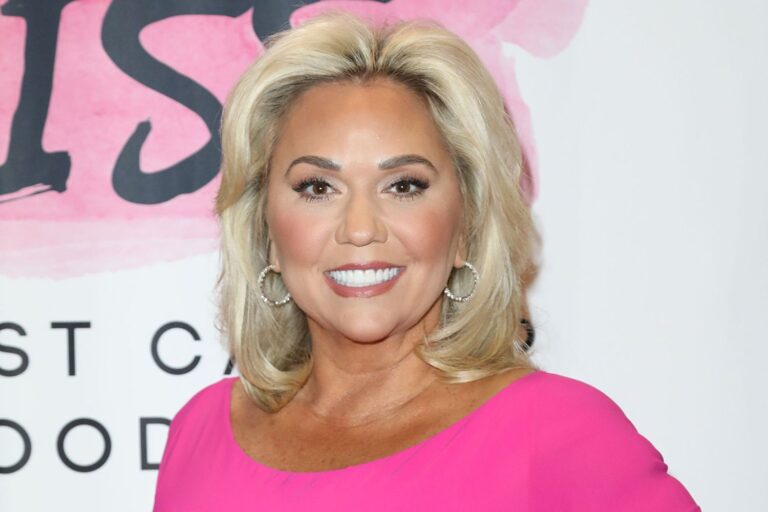 Julie Chrisley Set to Star in New Cooking Show After Prison Release ...