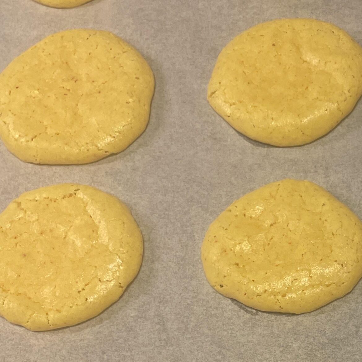 Saffron macaron shells?