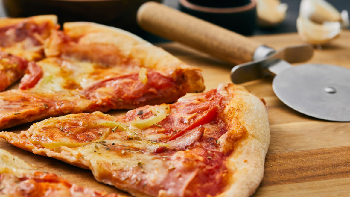 The Best Hole In The Wall Pizza Restaurant In Every State