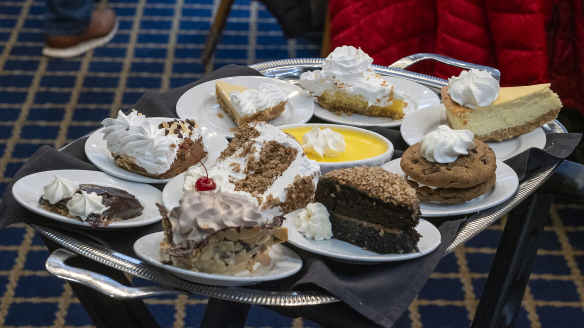 Why You Should Avoid Ordering Olive Garden's Chocolate Lasagna