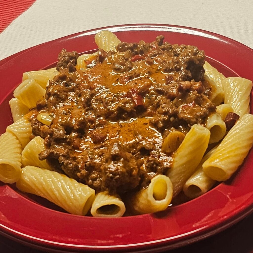 Tortiglioni al ragù