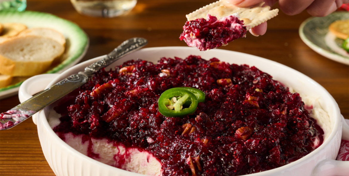 13 Best Last-Minute Christmas Potluck Recipes to Make in 2025