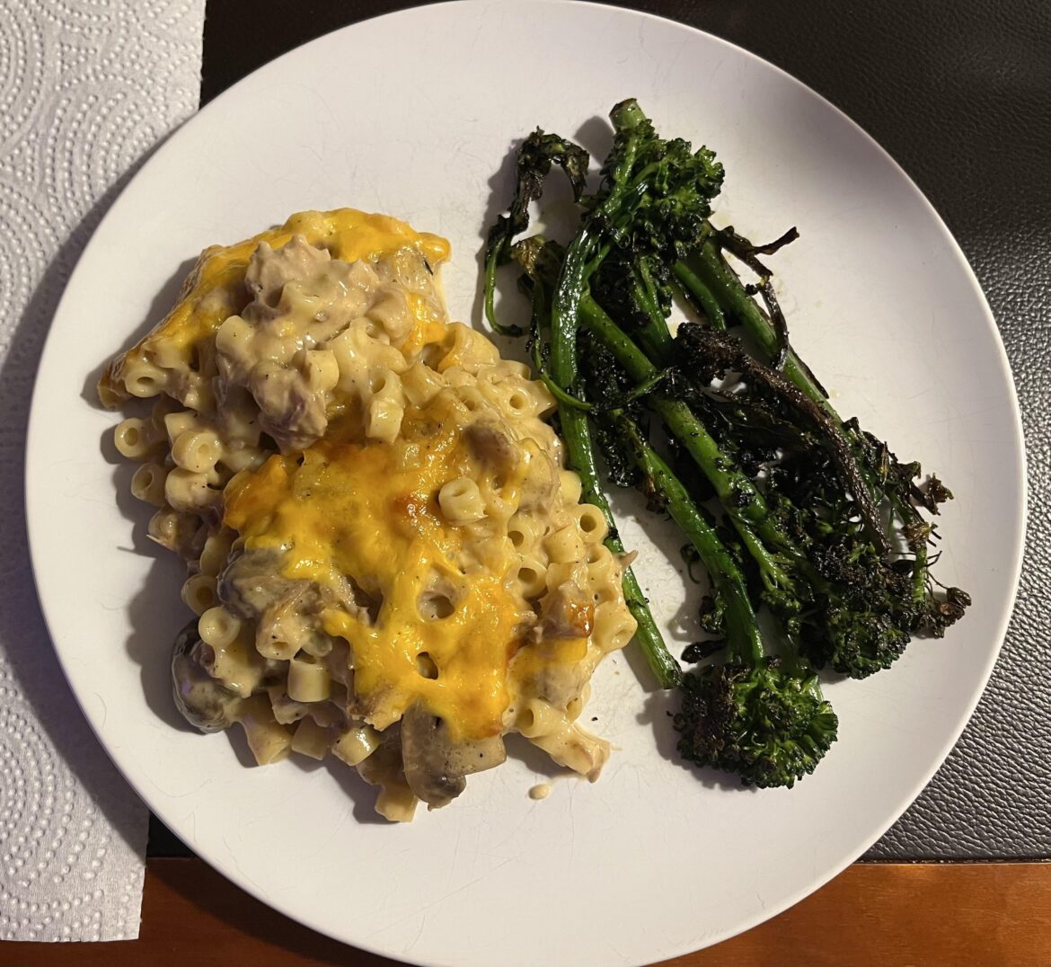 Green chile pork mac n cheese with broccolini on the side