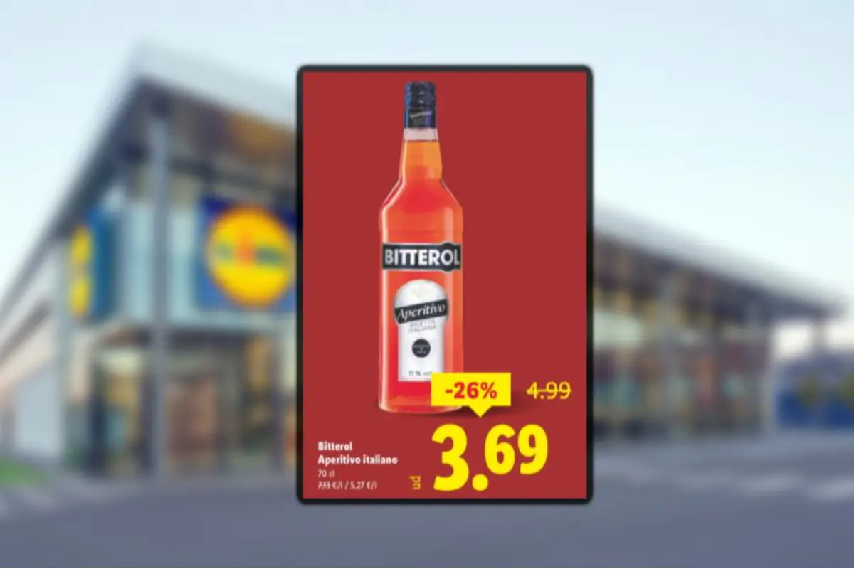 Promotion of a 70 cl bottle of Bitterol Italian Aperitif with a 26 percent discount at a supermarket, final price 3.69 euros