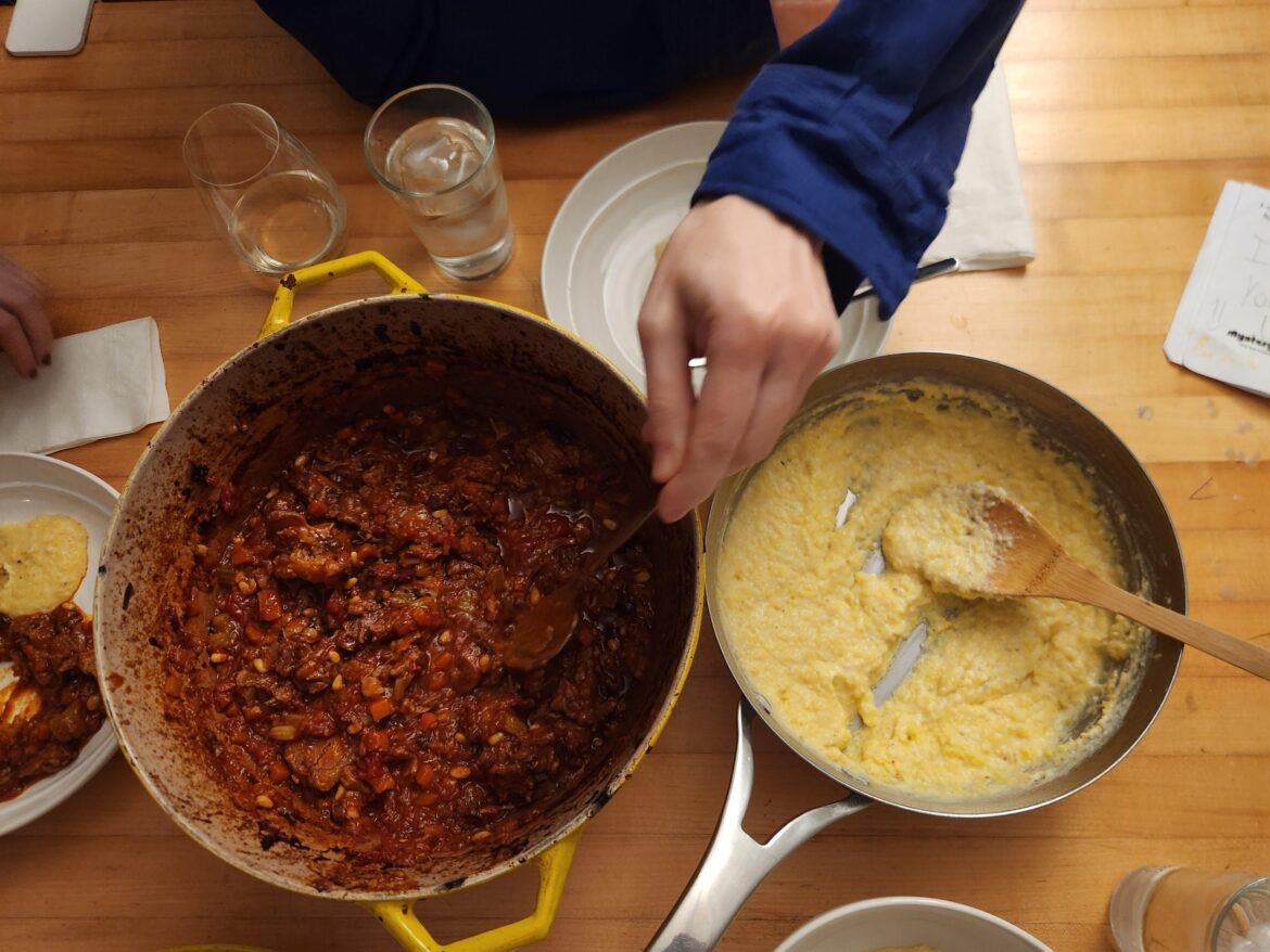 Coda alla vaccinara e polenta. Buon Natale