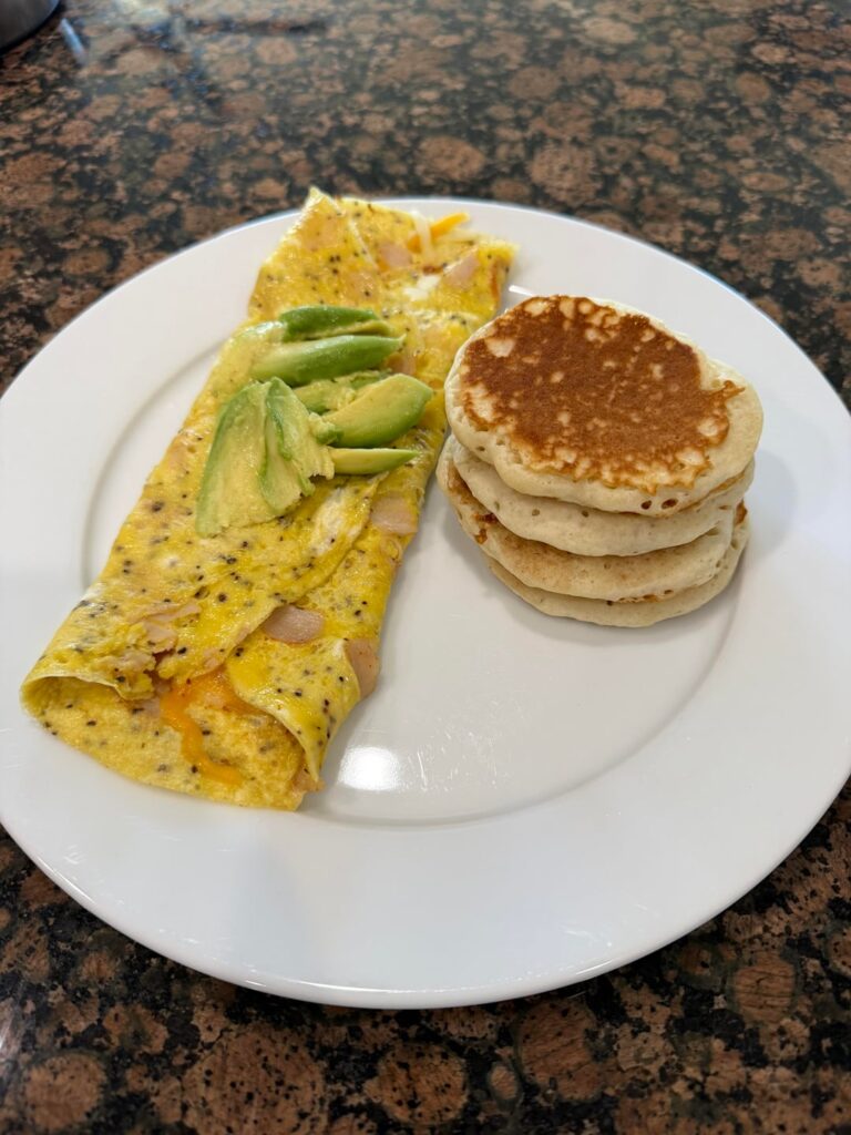 Turkey & cheddar omelette with pancakes & coffee 😋