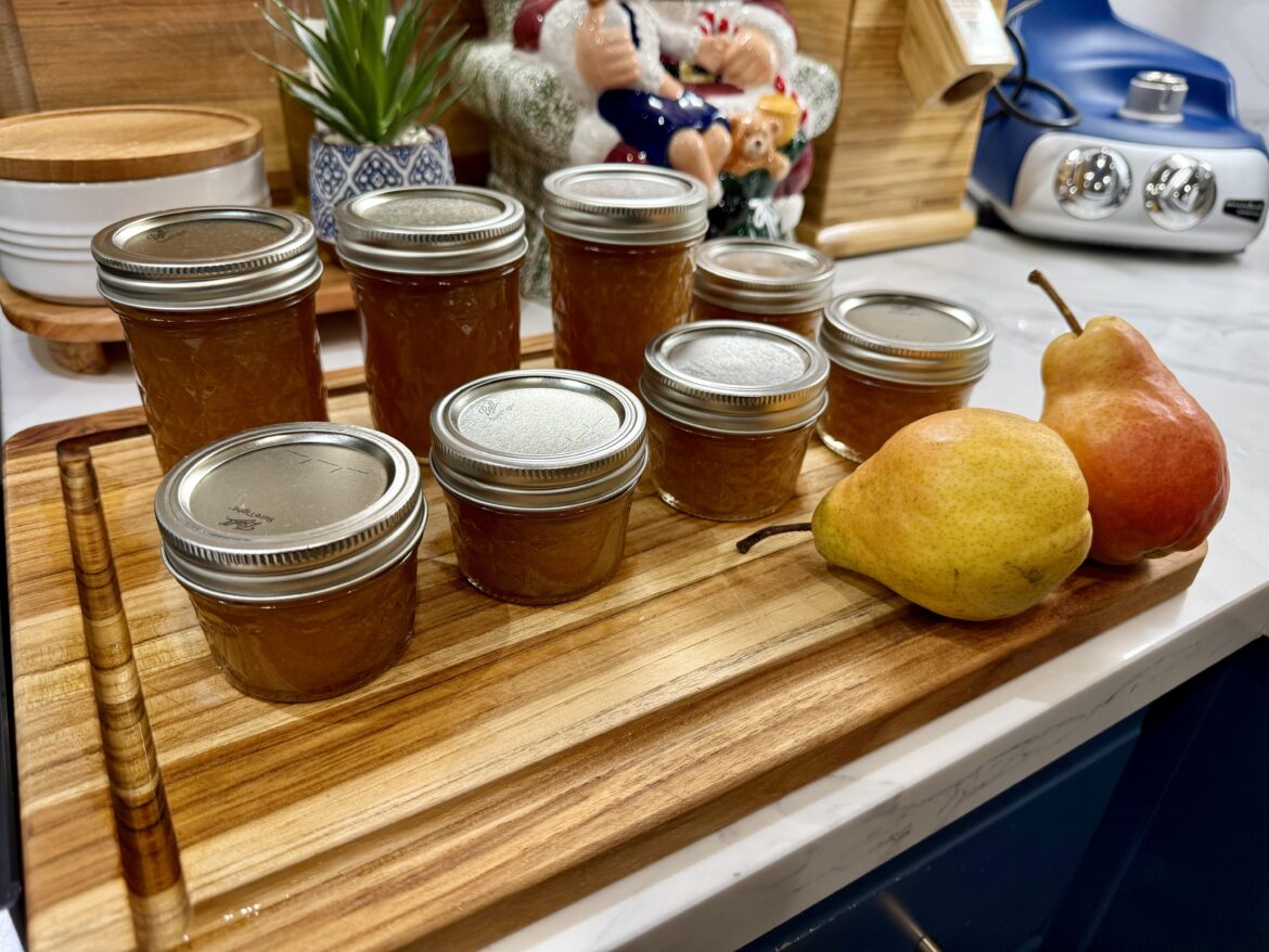 Salted Caramel Pear Butter omggggg