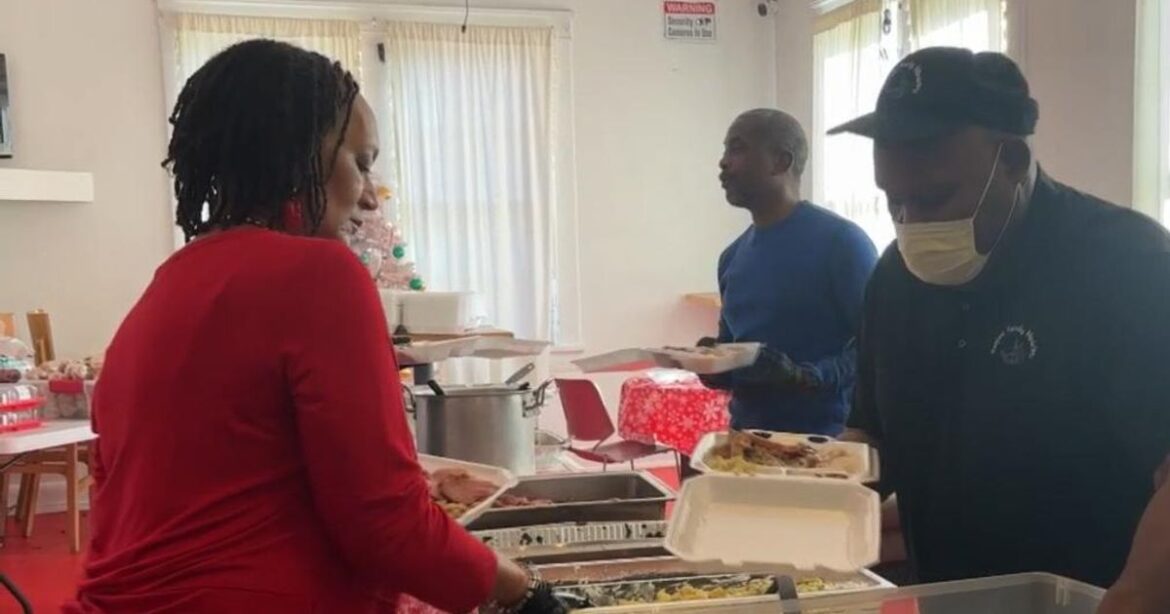 Christmas meals spread holiday cheer for those in need :: WRAL.com