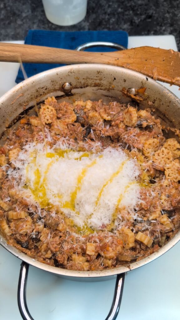 Italian Christmas Beef Ragu (Christmas because of snowflake pasta shape lol)