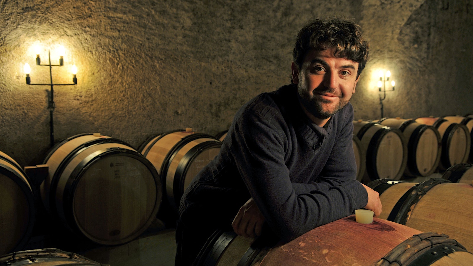 Within several years after his departure from the first négociant firm he founded, Nicolas Potel had already built his own domaine and a new négociant firm, where he continued making outstanding wines.
