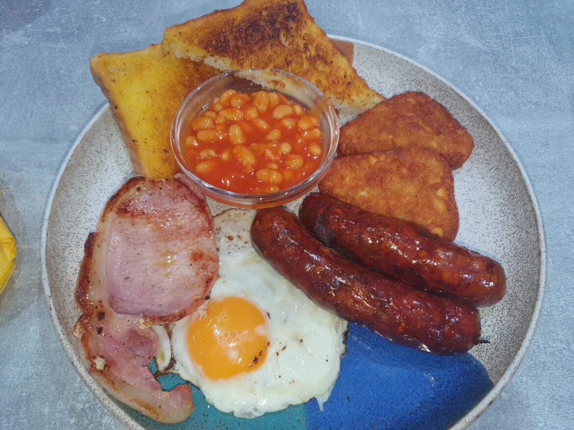 £8 brekkie