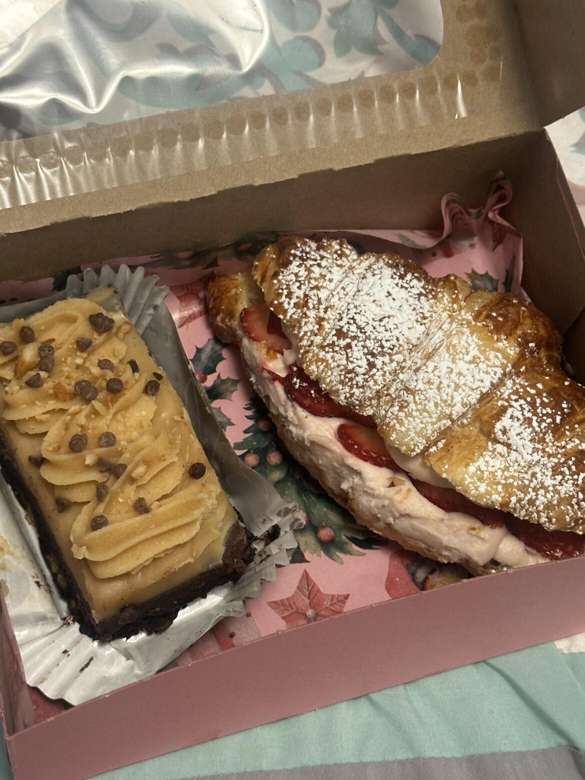 Strawberry croissant/ peanut butter brownies