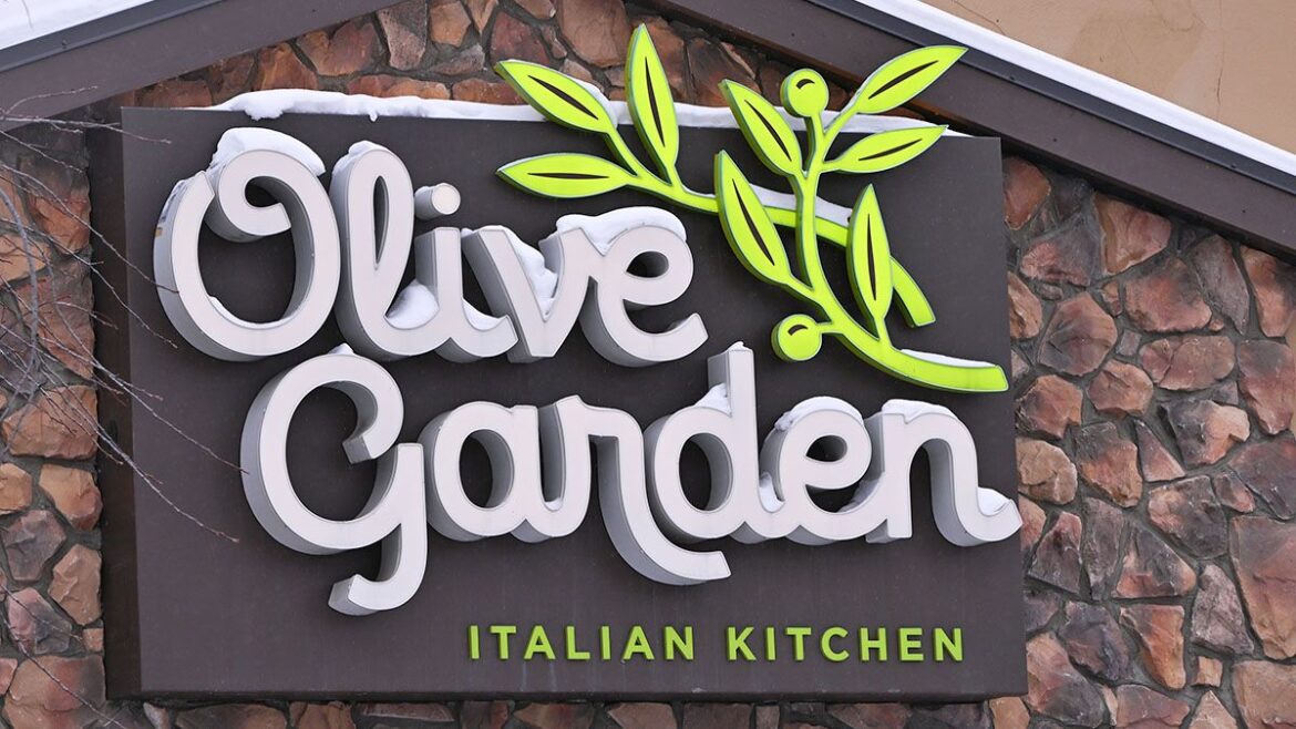 Is Olive Garden closing? No, but here's how false rumor snowballed