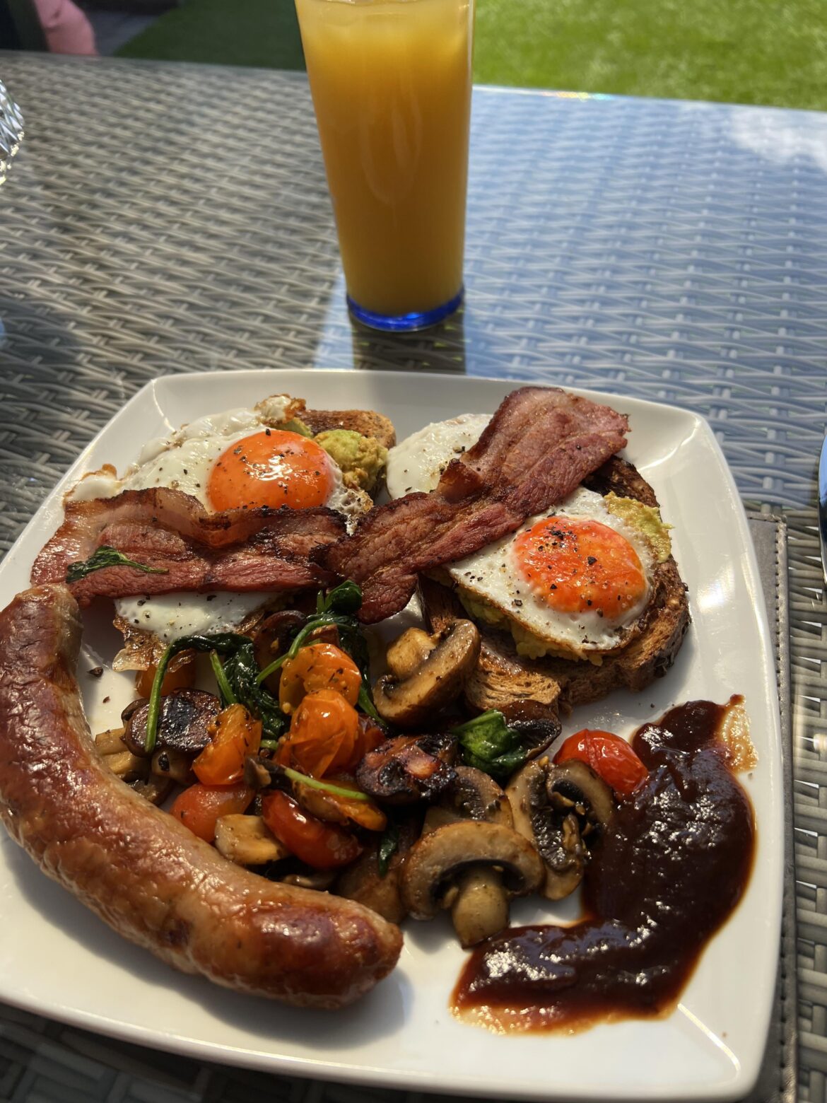 Sunday morning fry up