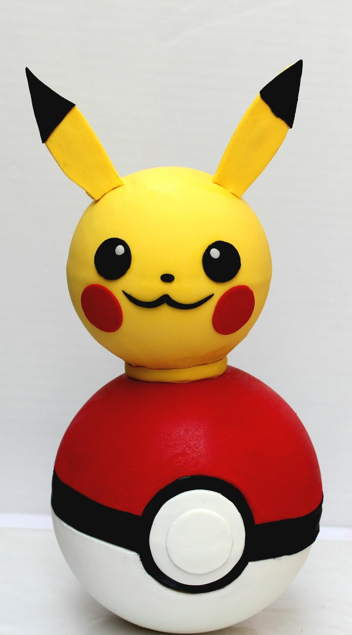 Pikachu Pokeball cake