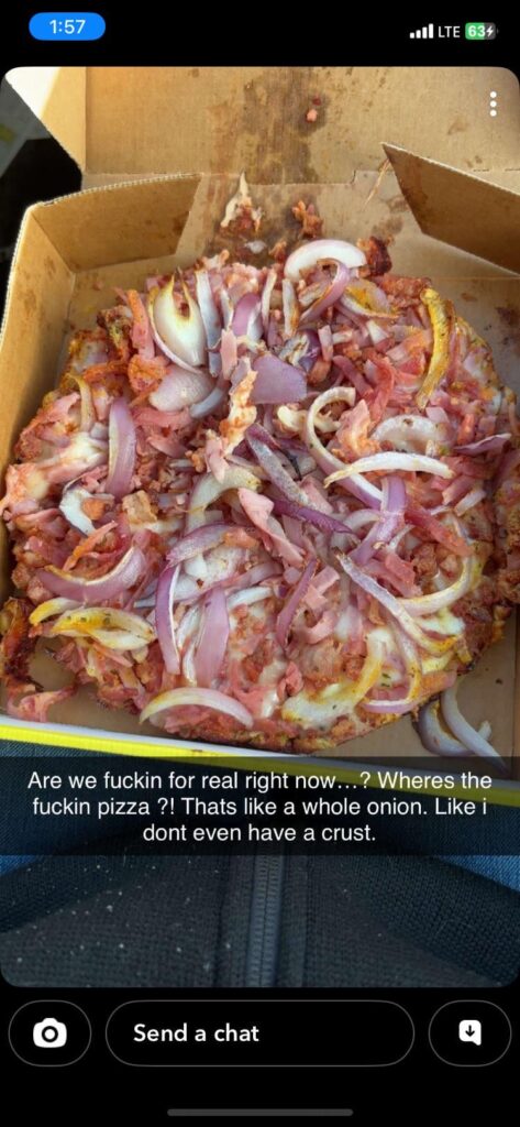 I feel like my sister’s pizza from the other day deserves to be admired more than she did.. 🤣