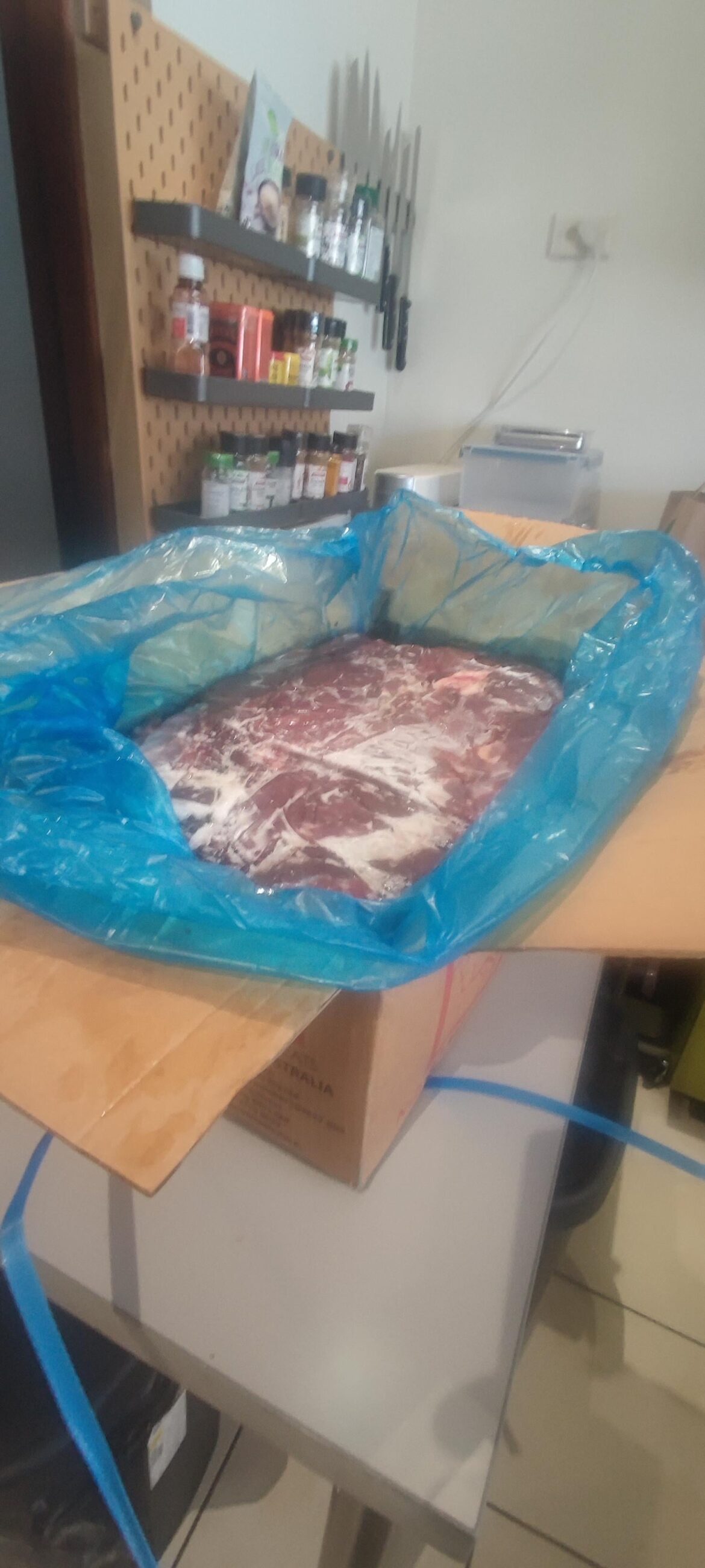 How to thaw 25kg of kangaroo steak?