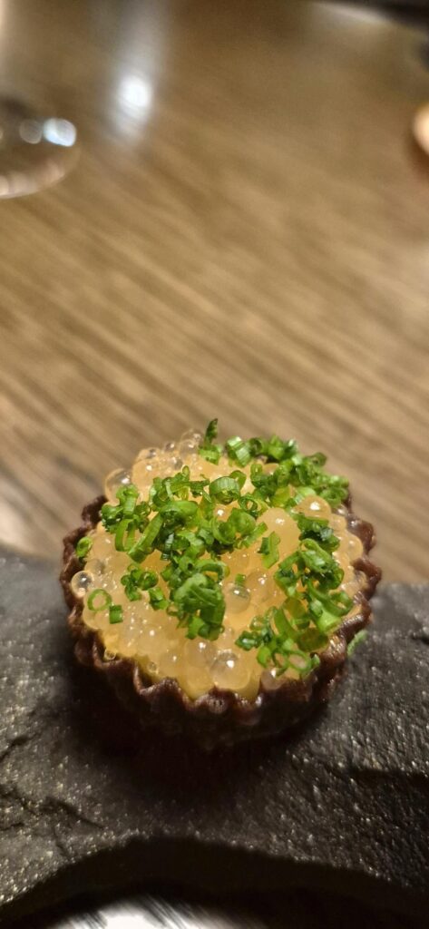 I'm so obsessed about chives now, my first reaction at a 2 star Michelin restaurant is the cut of their chives