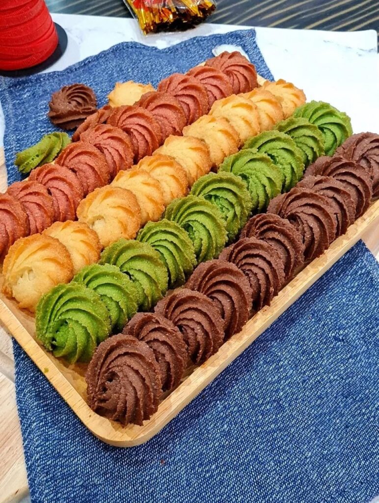 4Flavors in 1 go, Eggless Piped Butter Cookies, easy to pipe and retain clear patterns. Flaky melt in mouth feel.