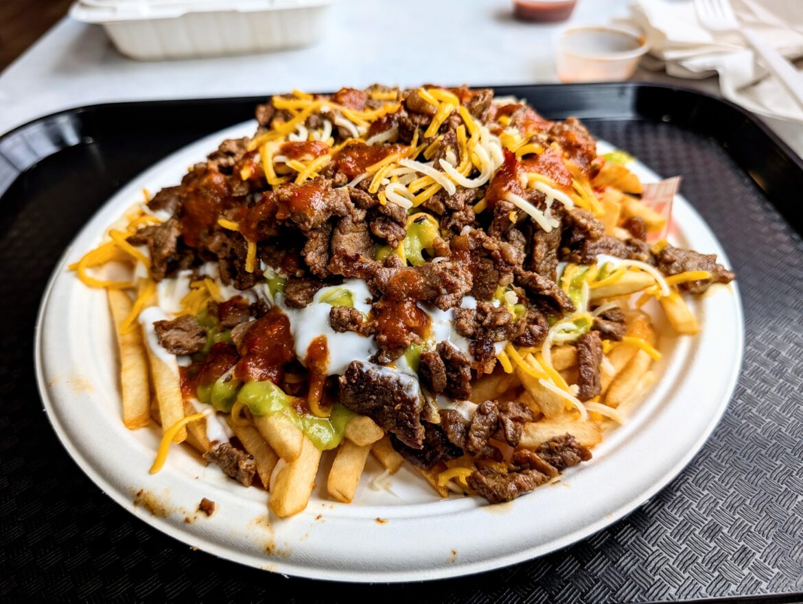 Especial del miercoles - carne asada fries