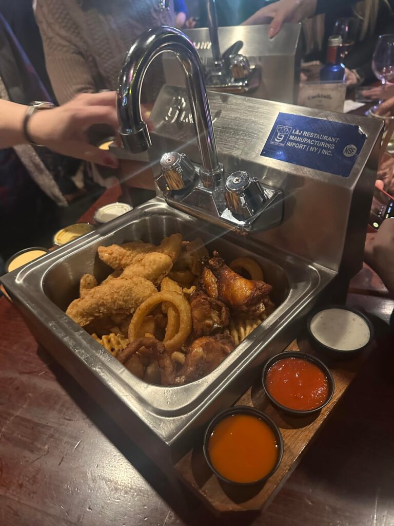 Sauce didn’t even come out when I turned the knobs