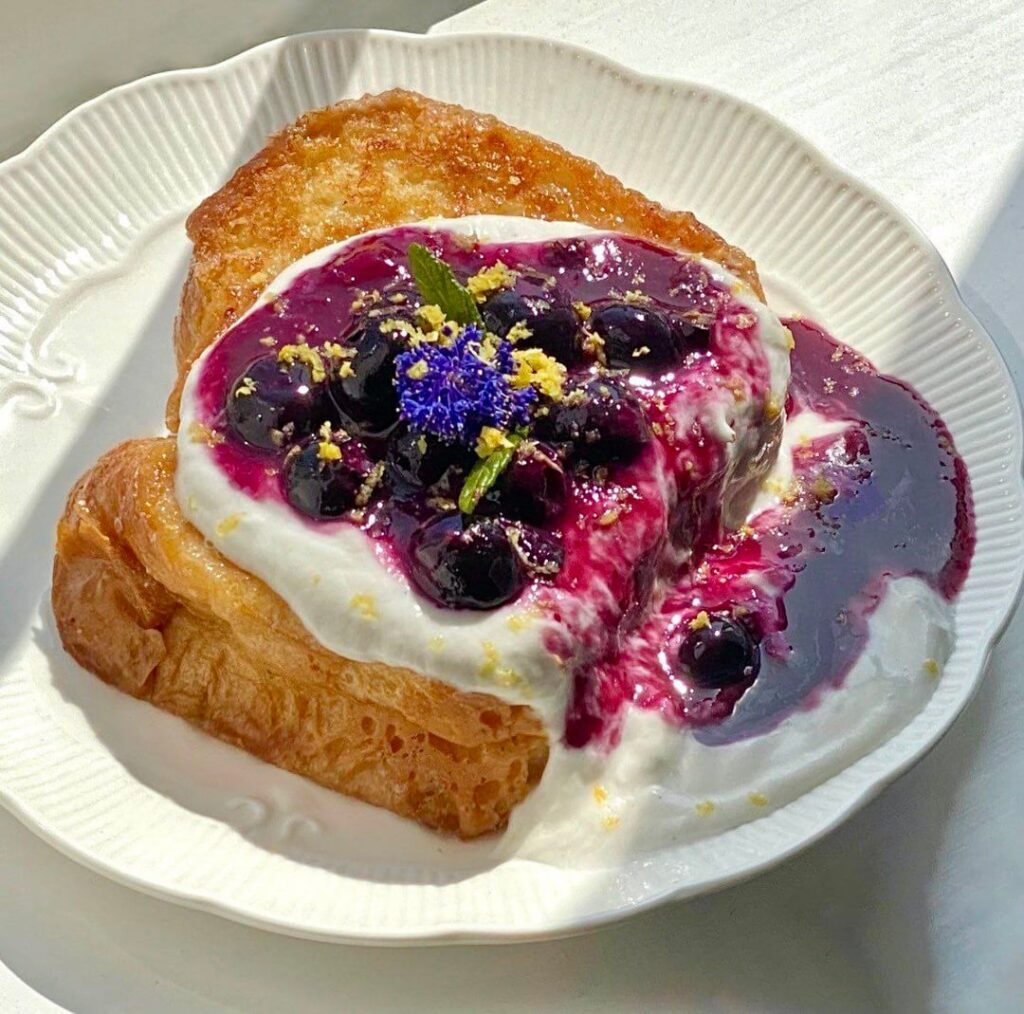 Blueberry earl grey french toast with lemon zest🫐