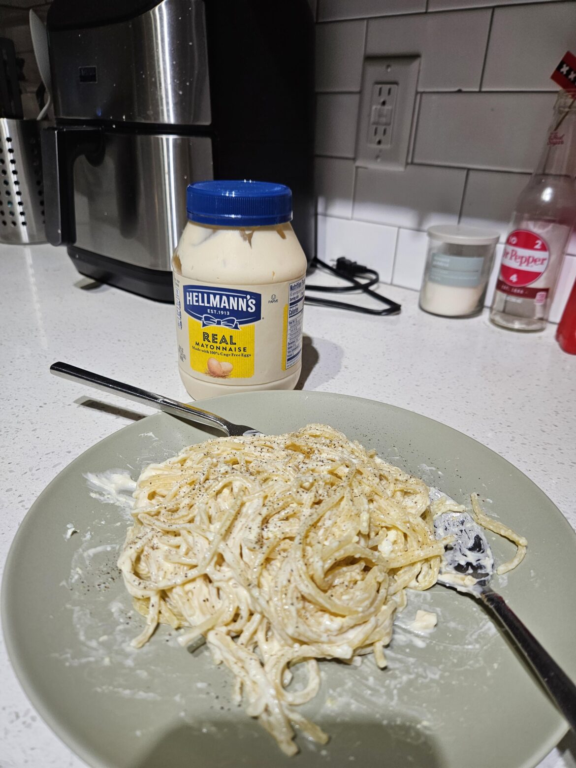 I made my favorite dish I used to make when I was poor: Mayo Spaghetti