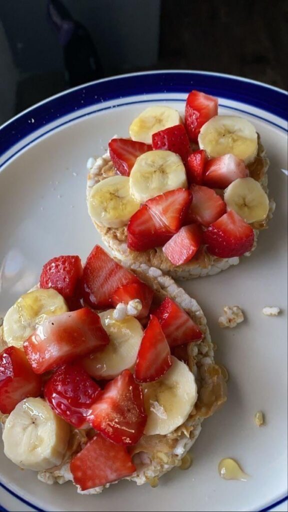 Incorporate fruit into your diet, I recommend note skipping it. It was delicious and had 200-250 cal approx