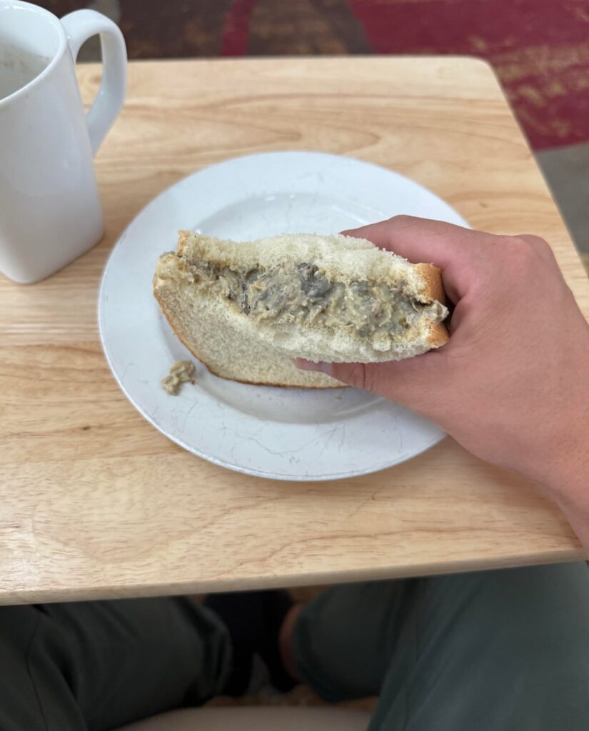 Mashed oyster and dijon/mayo sandwich, 5/10