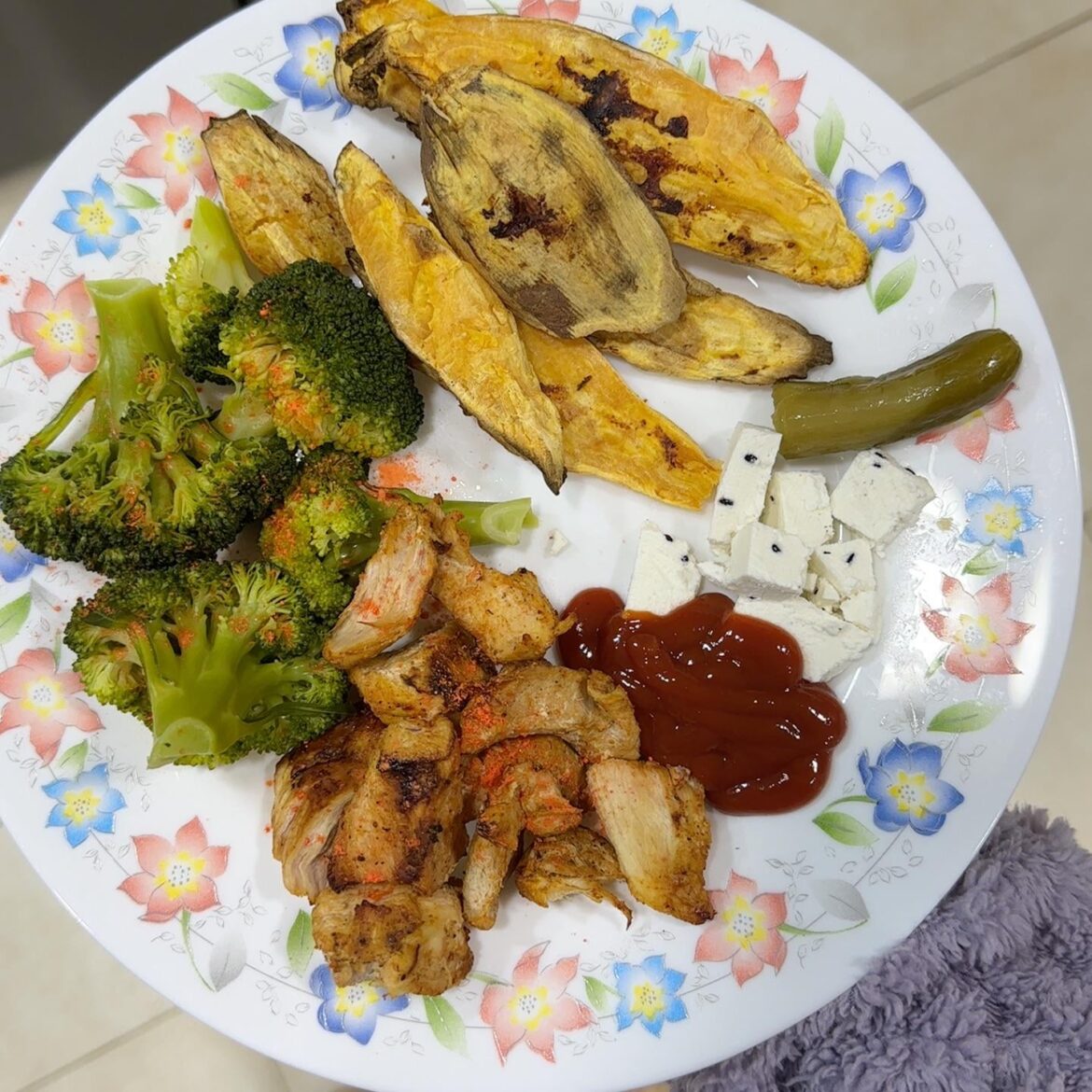 today’s dinner - 320cals 35g protein