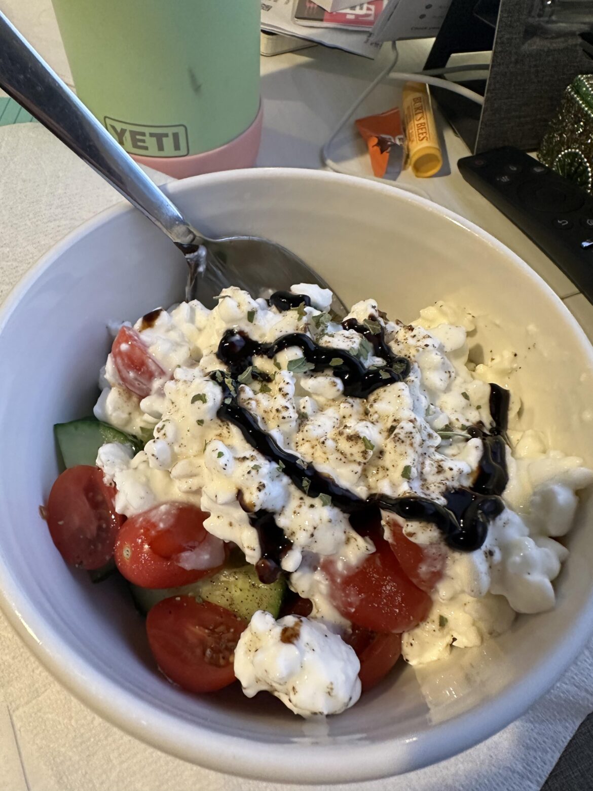 Caprese cottage cheese bowl 150cal 16g of protein