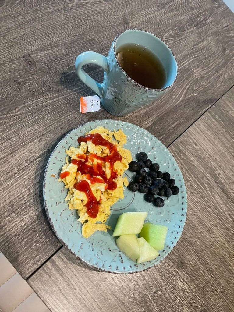 1193 cals 105 grams of protein