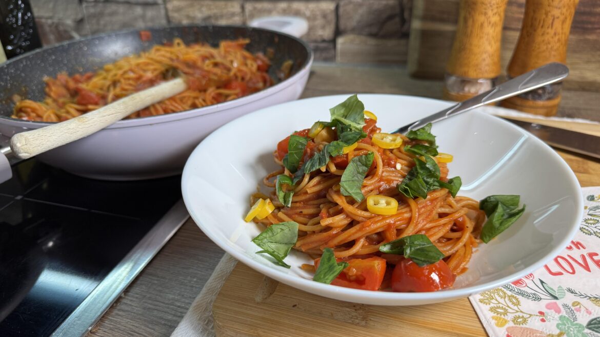 One-Pot Pasta (Made in a Pan!) – Quick, Budget-Friendly & Tasty One-Pot Pasta (Made in a Pan!) – Quick, Budget-Friendly & Tasty