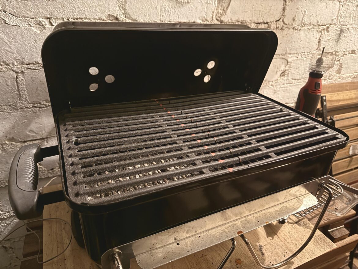 Not even one week into GA ownership and I’ve made my first mod… Cast Iron Grill Plates!